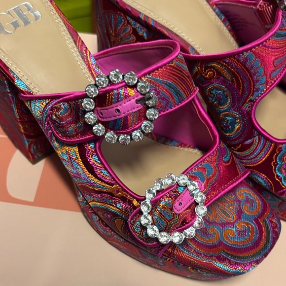 Gianni Bini Pink Paisley Mules with Rhinestone Buckle - Picture 3 of 12